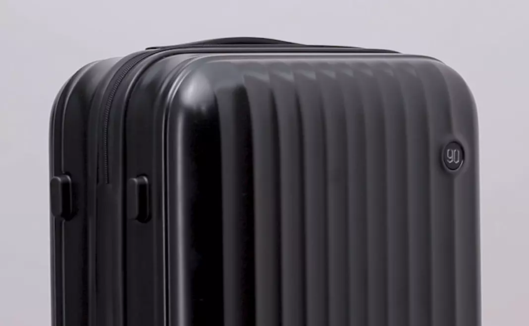 Чемодан NINETYGO Elbe Luggage 28" Black (Черный) Чемодан NINETYGO Elbe Luggage 28" Black (Черный)