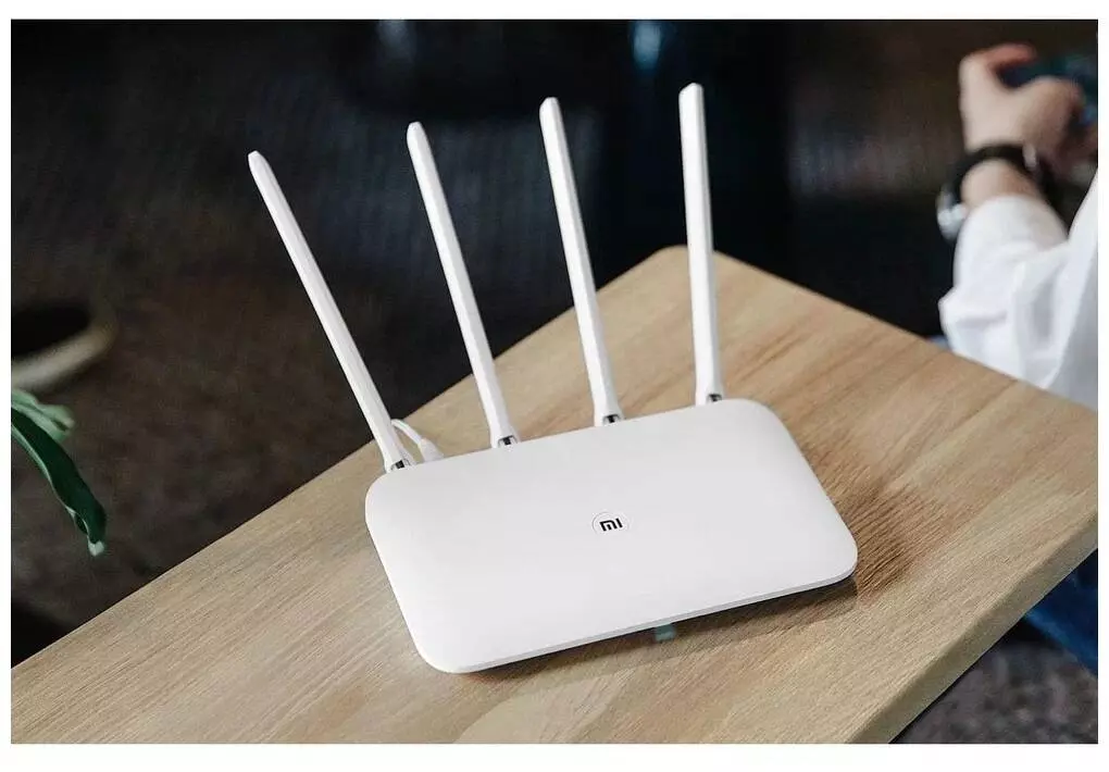 Wi-Fi роутер Xiaomi Wi-Fi Router 4C White (Белый) Wi-Fi роутер Xiaomi Wi-Fi Router 4C White (Белый)