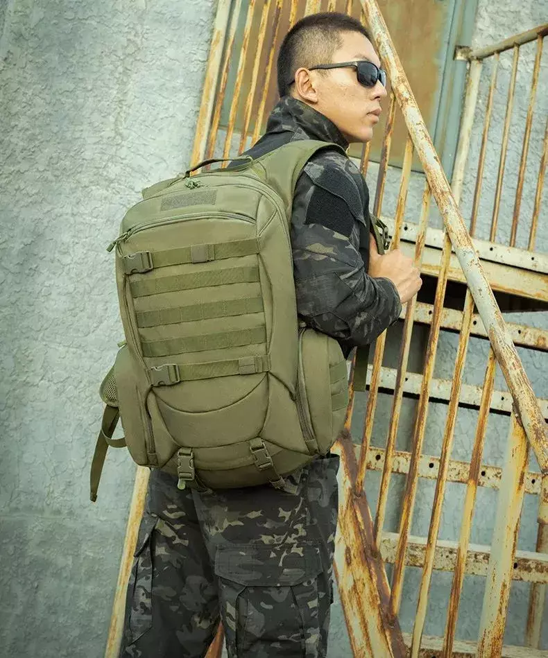 Рюкзак Tanjiezhe Large Capacity Outdoor Tactical Backpack 55L YG-019-2 Green (Зеленый) Рюкзак Tanjiezhe Large Capacity Outdoor Tactical Backpack 55L YG-019-2 Green (Зеленый)