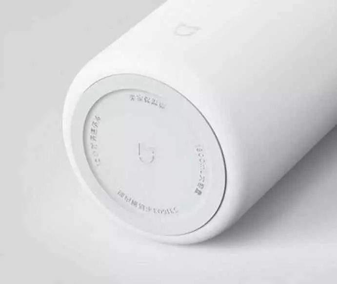 Термос Xiaomi Mijia Thermos (1.8 л) (MJBWH01PL) White (Белый) Термос Xiaomi Mijia Thermos (1.8 л) (MJBWH01PL) White (Белый)