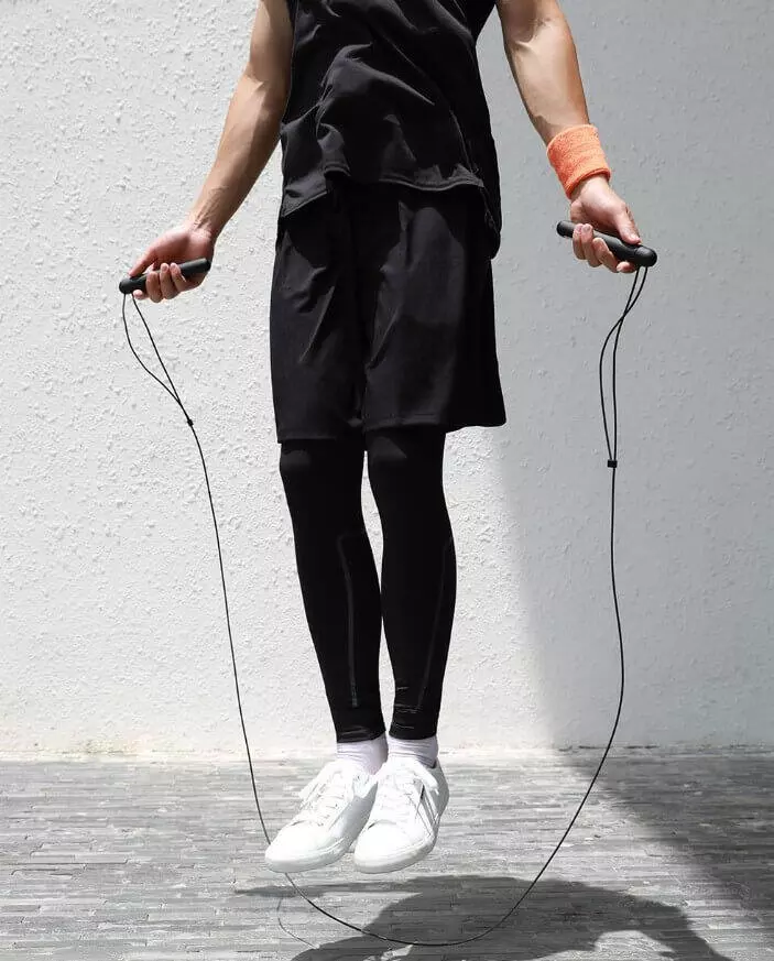 Скакалка с дисплеем Yunmai Intelligent Training Jump Rope (YMSR-P701) Black (Черный) Скакалка с дисплеем Yunmai Intelligent Training Jump Rope (YMSR-P701) Black (Черный)