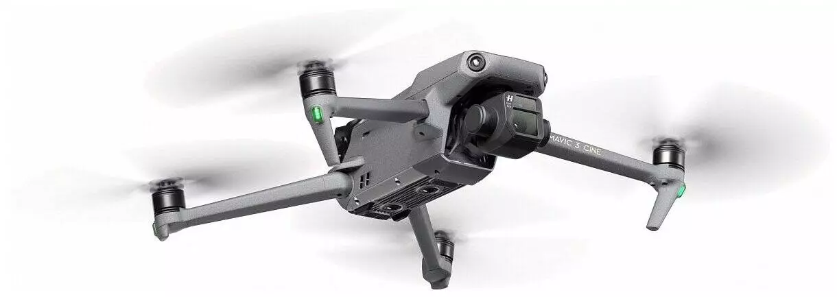 Квадрокоптер DJI Mavic 3 Cine Combo Gray (Серый) CN Квадрокоптер DJI Mavic 3 Cine Combo Gray (Серый) CN