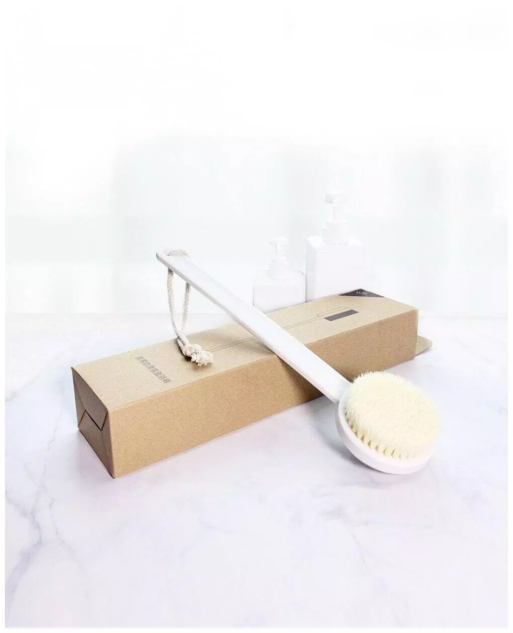 Щетка для душа Qualitell Double Sided Shower Brush с пемзой для пяток White (Белый) Щетка для душа Qualitell Double Sided Shower Brush с пемзой для пяток White (Белый)