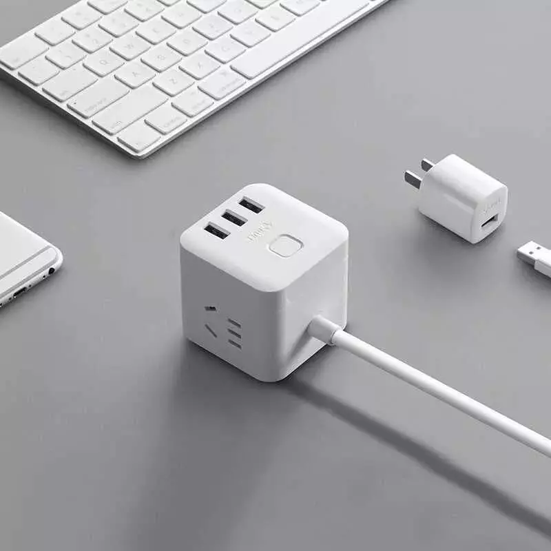 Сетевое зарядное устройство Xiaomi Mijia Rubik's Cube Converter White (Белый) Сетевое зарядное устройство Xiaomi Mijia Rubik's Cube Converter White (Белый)