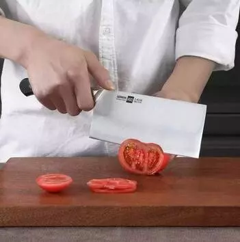 Нож-тесак из немецкой стали HuoHou German Steel Cleaver (HU0053) 17см Black (Черный) Нож-тесак из немецкой стали HuoHou German Steel Cleaver (HU0053) 17см Black (Черный)