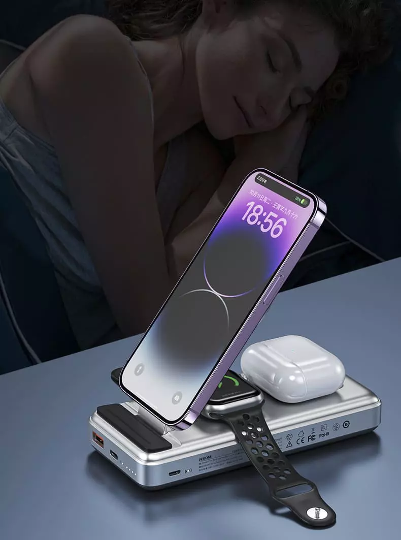 Беспроводная зарядная станция 5 в 1 20000mAh WEKOME WP-37 Silver (Серебристый) Беспроводная зарядная станция 5 в 1 20000mAh WEKOME WP-37 Silver (Серебристый)