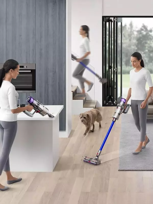 Пылесос Dyson V11 Advanced Nickel Purple (SV51) Пылесос Dyson V11 Advanced Nickel Purple (SV51)
