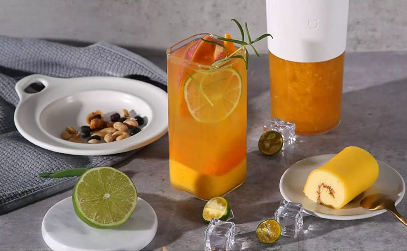Портативная соковыжималка блендер Xiaomi Mijia Portable Juicer Cup (300ml) MJZZB01PL White (Белый) Портативная соковыжималка блендер Xiaomi Mijia Portable Juicer Cup (300ml) MJZZB01PL White (Белый)
