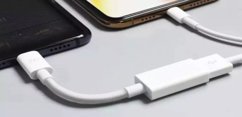 Адаптер ZMI USB-C/USB-A (AL271) White (Белый) Адаптер ZMI USB-C/USB-A (AL271) White (Белый)