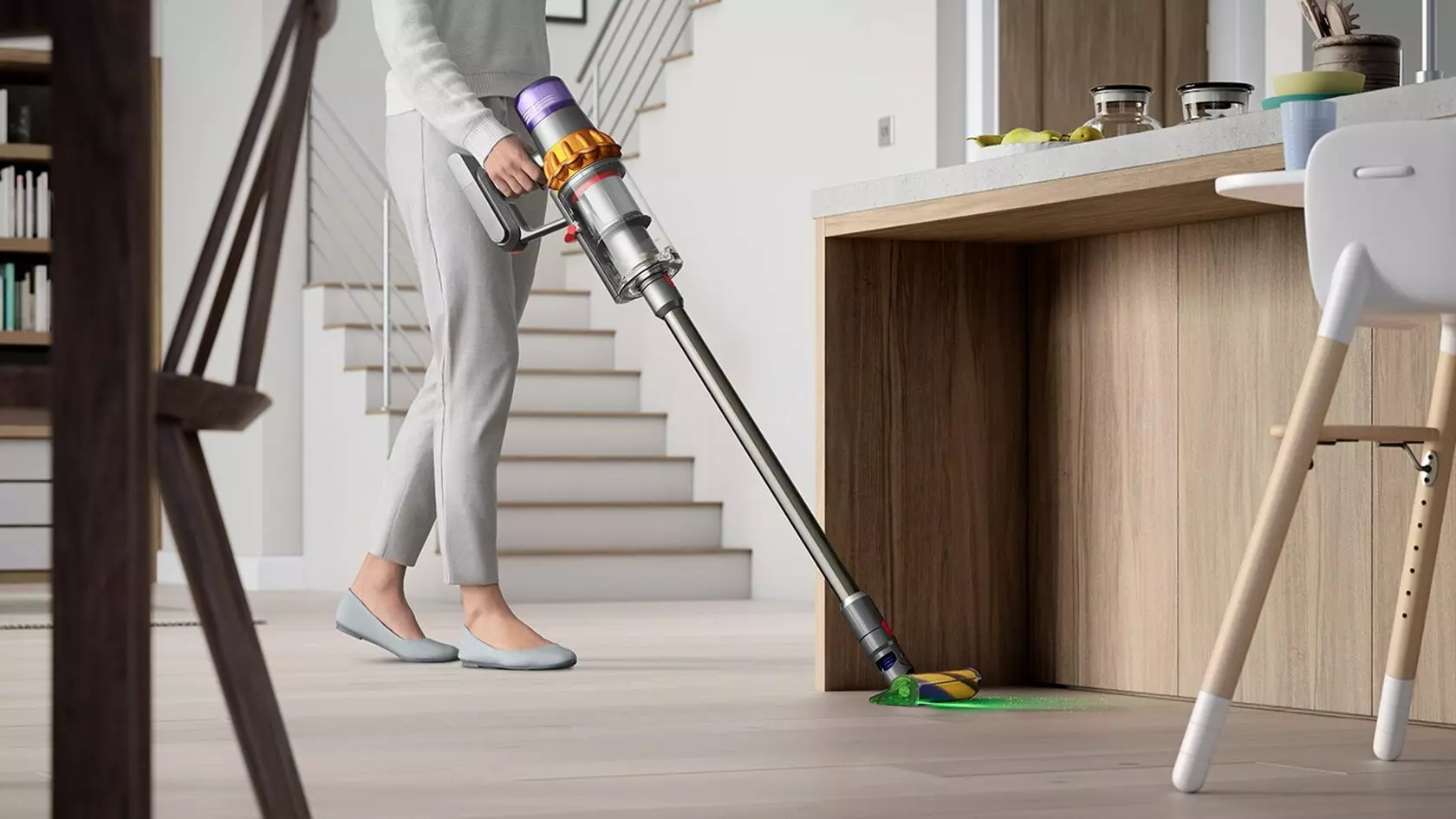 Пылесос Dyson V15s Detect Submarine Yellow Nickel (SV47) Пылесос Dyson V15s Detect Submarine Yellow Nickel (SV47)