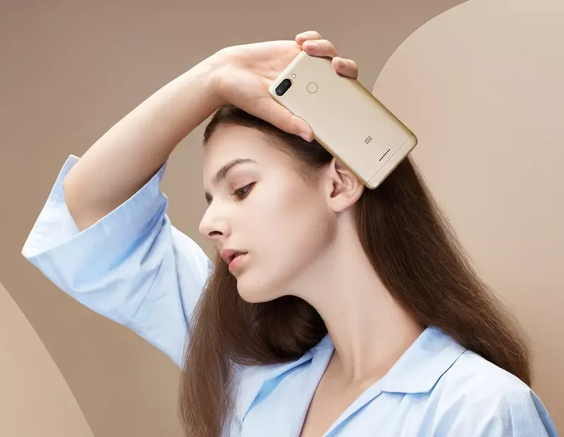 Xiaomi Redmi 6 3/32GB Gold (Золотой) Global Version Xiaomi Redmi 6 3/32GB Gold (Золотой) Global Version