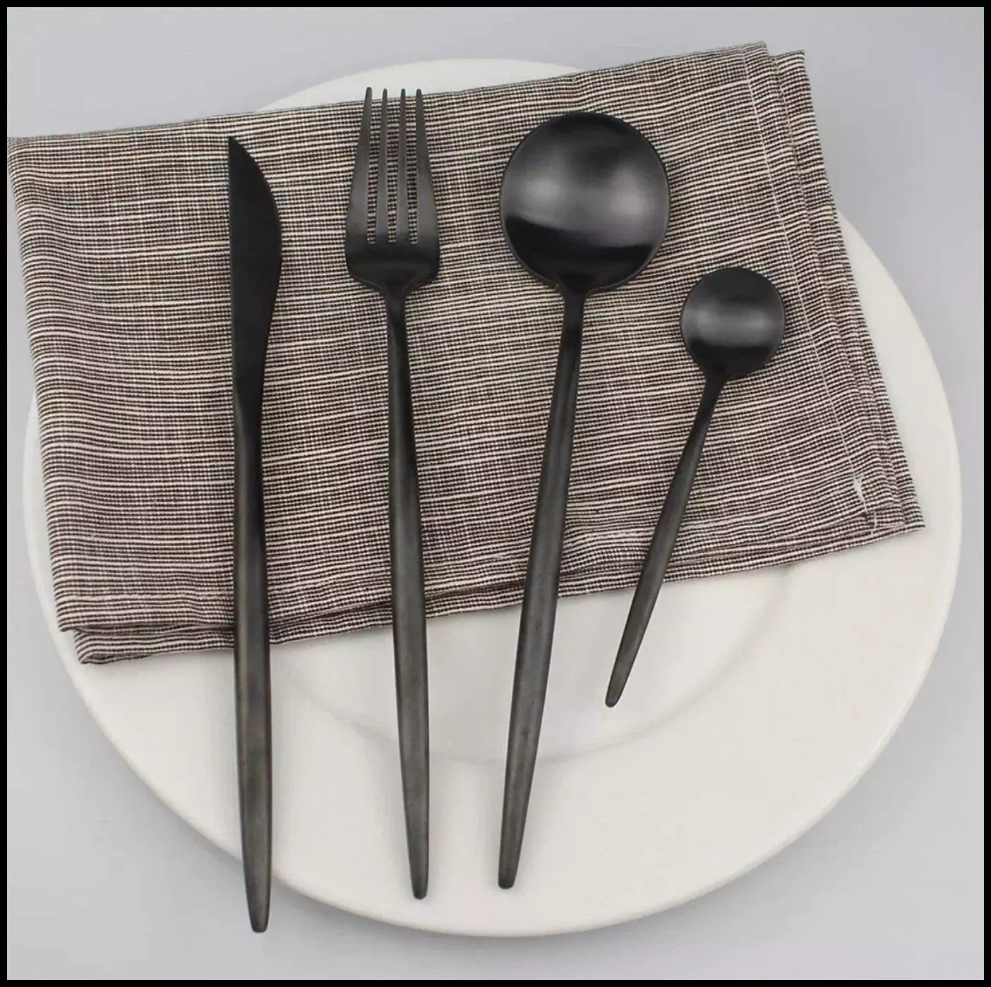 Набор столовых приборов Xiaomi Maison Maxx Stainless Steel Modern Flatware Set (4 предмета) Black (Черный) CN Набор столовых приборов Xiaomi Maison Maxx Stainless Steel Modern Flatware Set (4 предмета) Black (Черный) CN