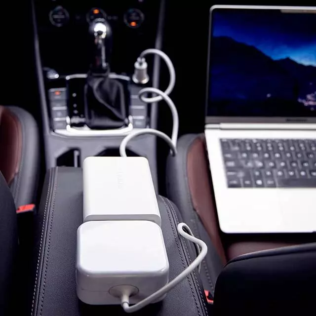 Инвертор автомобильный Lydsto Car Inverter Standard (YM-CZNBQ01) White (Белый) Инвертор автомобильный Lydsto Car Inverter Standard (YM-CZNBQ01) White (Белый)
