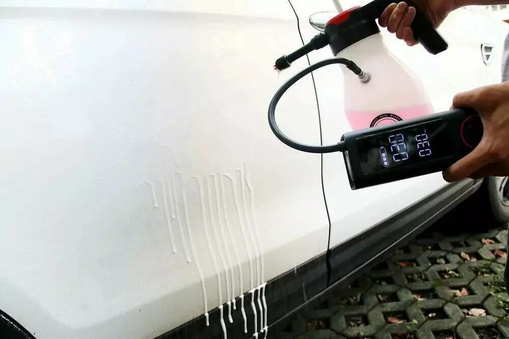 Электрический насос Xiaomi Qicycle Electric Air Inflator P1 Black (Черный) Электрический насос Xiaomi Qicycle Electric Air Inflator P1 Black (Черный)