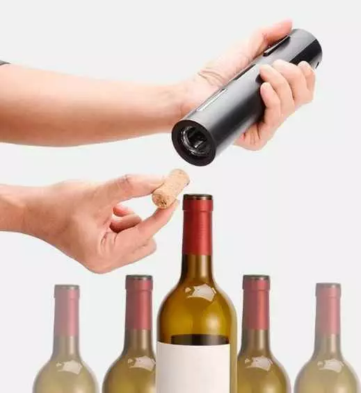 Винный набор Circle Joy Darth Vader 2 in 1 Wine Opener and Preserver rechargeable (CJ-TZ21) Винный набор Circle Joy Darth Vader 2 in 1 Wine Opener and Preserver rechargeable (CJ-TZ21)