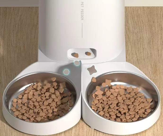 Автокормушка для животных Xiaomi Rojeco 4L Automatic Pet Feeder WIFI Version Double Bowl White (Белый) Автокормушка для животных Xiaomi Rojeco 4L Automatic Pet Feeder WIFI Version Double Bowl White (Белый)