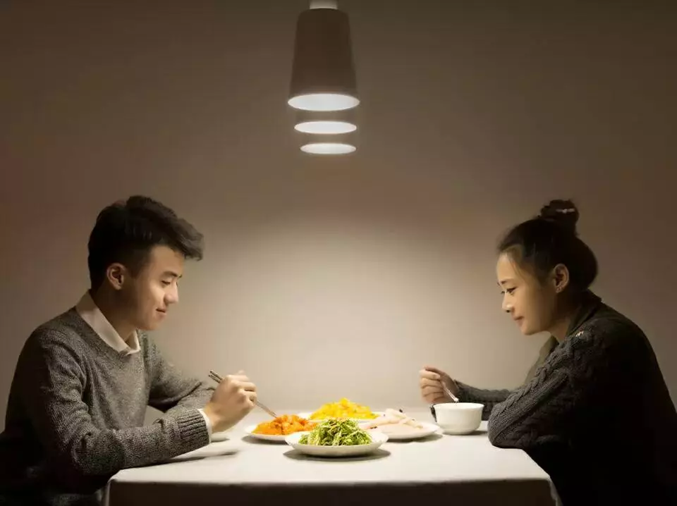 Лампа светодиодная Yeelight LED Cold White Bulb E27 (YLDP20YL) 9Вт White (Белый) Лампа светодиодная Yeelight LED Cold White Bulb E27 (YLDP20YL) 9Вт White (Белый)