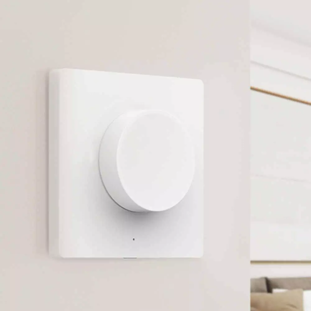 Диммер Yeelight Bluetooth Wireless Switch (YLKG08YL) White (Белый) Диммер Yeelight Bluetooth Wireless Switch (YLKG08YL) White (Белый)