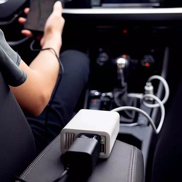 Инвертор автомобильный Lydsto Car Inverter Standard (YM-CZNBQ01) White (Белый) Инвертор автомобильный Lydsto Car Inverter Standard (YM-CZNBQ01) White (Белый)