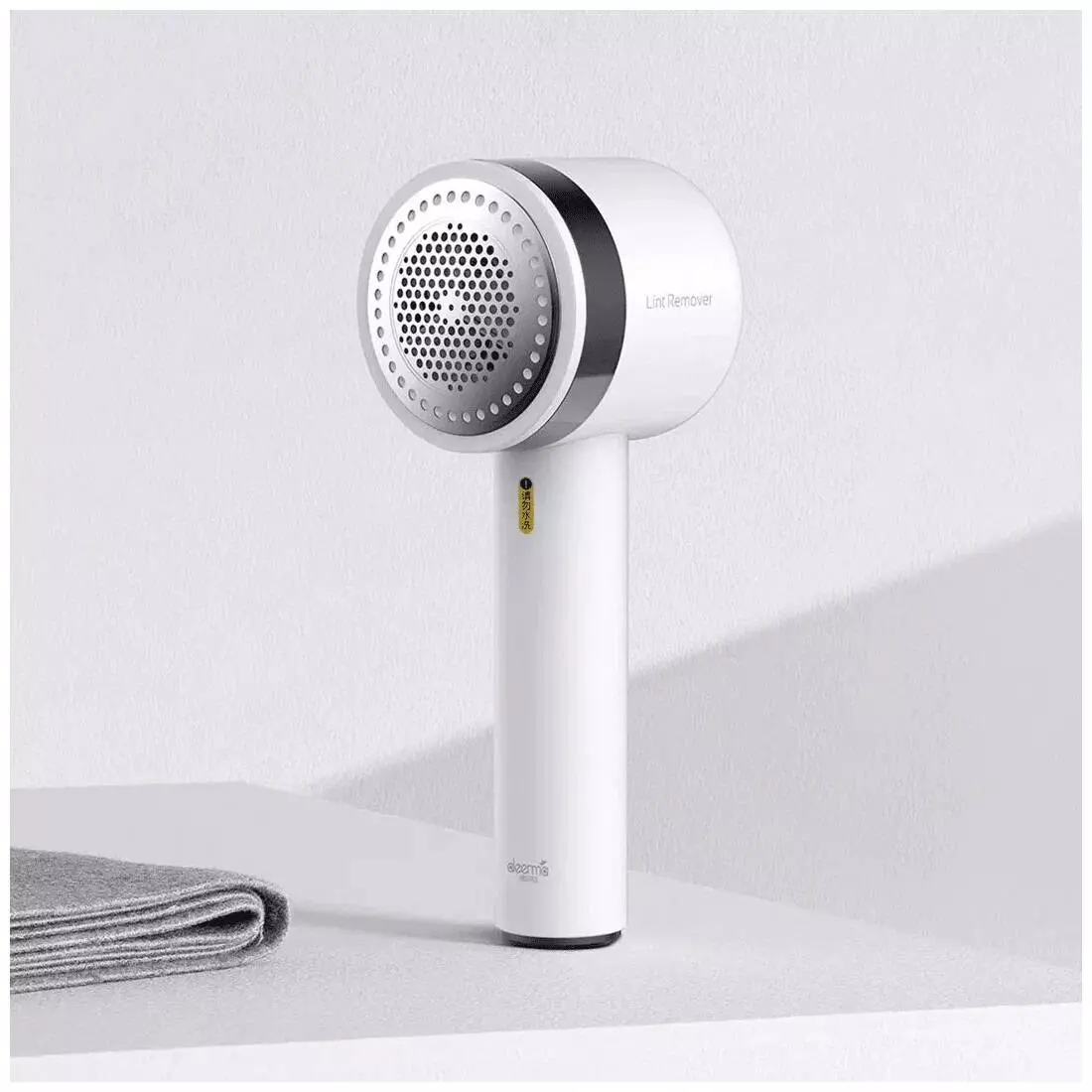Машинка для удаления катышков Deerma Lint Remover DEM-MQ811 White (Белый) Машинка для удаления катышков Deerma Lint Remover DEM-MQ811 White (Белый)