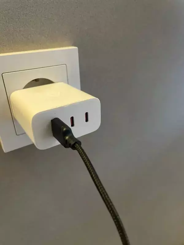 Автомобильное зарядное устройство Xiaomi 67W GaN Charger 2C1A (A07ZMEU) Автомобильное зарядное устройство Xiaomi 67W GaN Charger 2C1A (A07ZMEU)