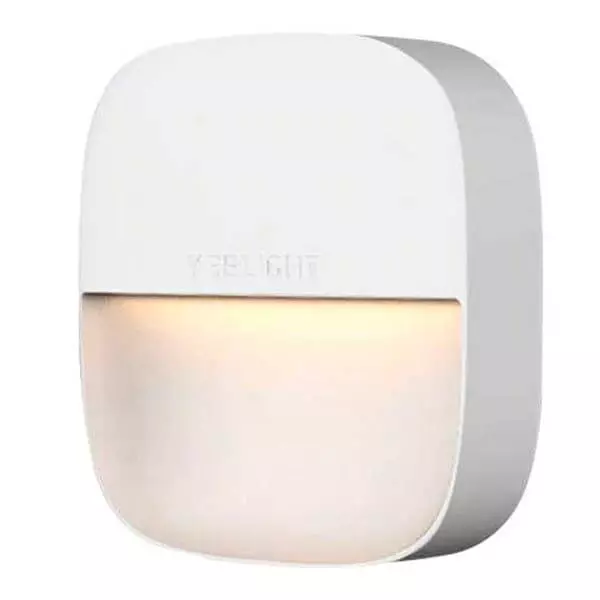 Ночник Yeelight Plug-in Night Light Sensitive (YLYD09YL) White (Белый) Ночник Yeelight Plug-in Night Light Sensitive (YLYD09YL) White (Белый)