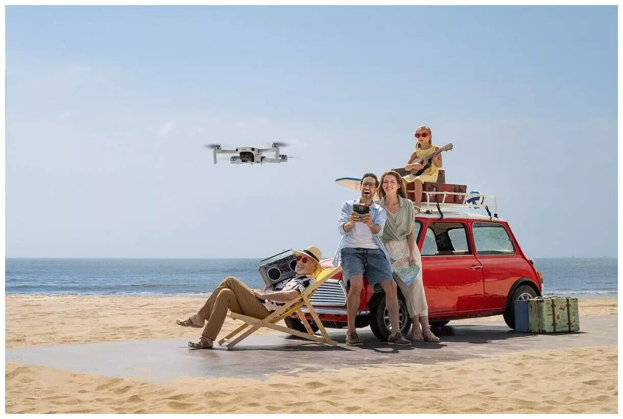 Квадрокоптер DJI Mini 2 Fly More Combo Gray (Серый) CN Квадрокоптер DJI Mini 2 Fly More Combo Gray (Серый) CN