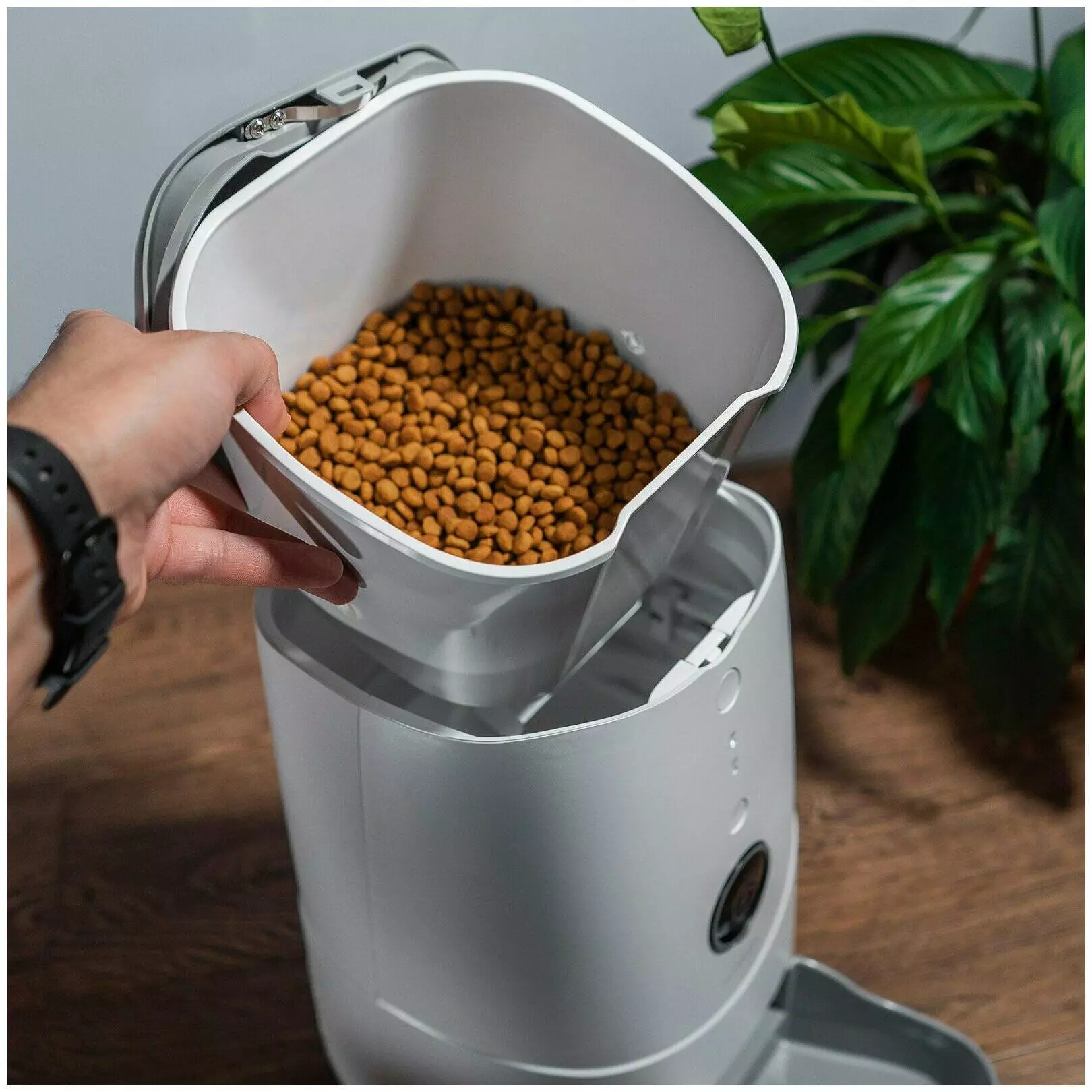 Автокормушка для животных Petoneer Nutri Vision Feeder с Wi-Fi и камерой 3.7 л (FDW020) White (Белый) Global Version Автокормушка для животных Petoneer Nutri Vision Feeder с Wi-Fi и камерой 3.7 л (FDW020) White (Белый) Global Version