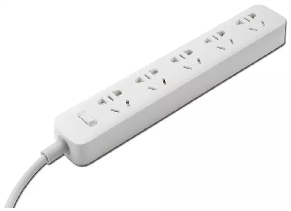 Удлинитель Xiaomi Power Strip 5 (XMCXB03QM) 2 м Удлинитель Xiaomi Power Strip 5 (XMCXB03QM) 2 м