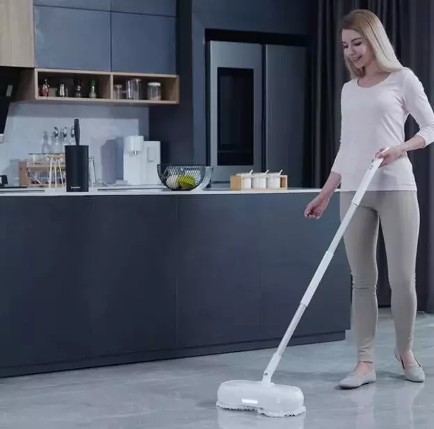 Электрошвабра Eureka Cordless Spray Spin Mop FC3 White (Белый) EU Электрошвабра Eureka Cordless Spray Spin Mop FC3 White (Белый) EU