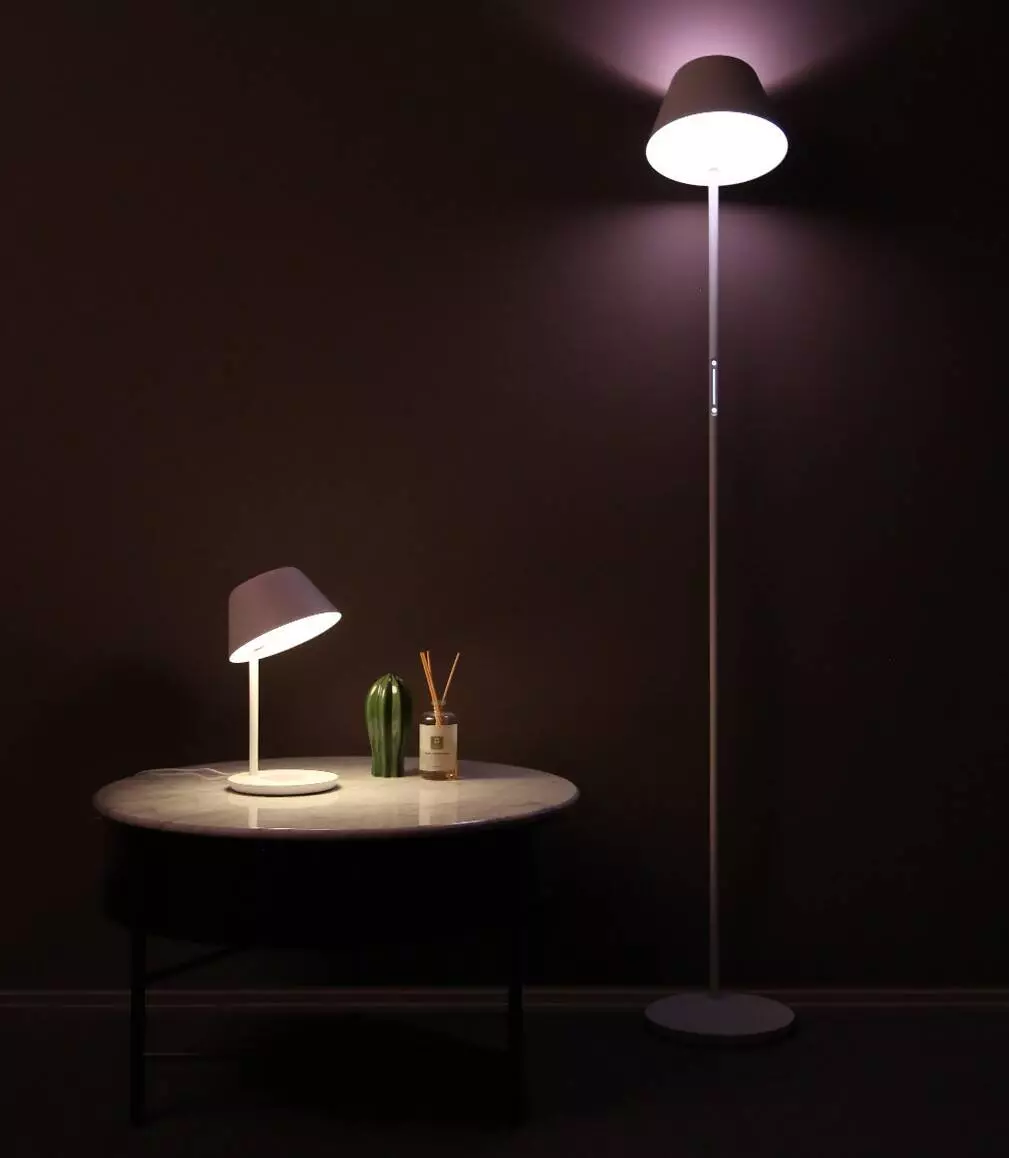 Настольная лампа светодиодная Xiaomi YEELIGHT LED TABLE LAMP (YLCT02YL), 18 Вт White (Белый) Настольная лампа светодиодная Xiaomi YEELIGHT LED TABLE LAMP (YLCT02YL), 18 Вт White (Белый)