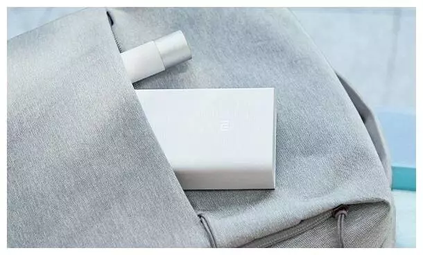 Аккумулятор Xiaomi Power Bank 3 30000 mAh (PB3018ZM) White (Белый) Аккумулятор Xiaomi Power Bank 3 30000 mAh (PB3018ZM) White (Белый)