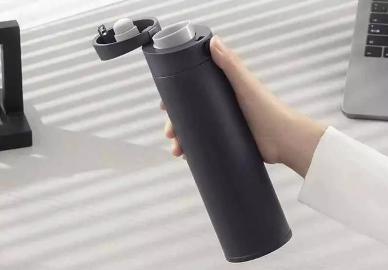 Термос Xiaomi Mijia Flip Version 2 (0.48 л) (MJTGB02PL) (с автоматическим замком) Black (Черный) Термос Xiaomi Mijia Flip Version 2 (0.48 л) (MJTGB02PL) (с автоматическим замком) Black (Черный)