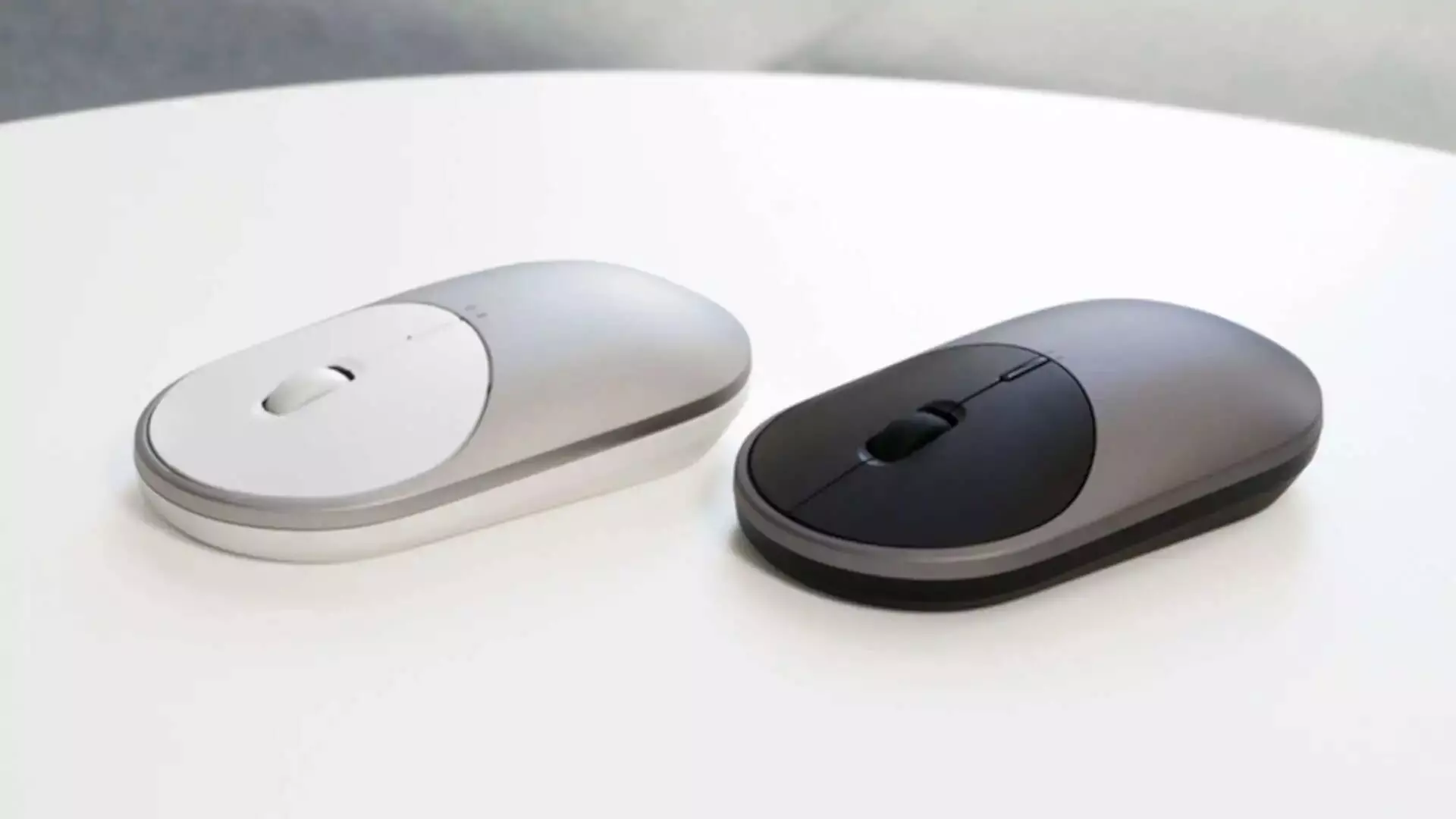 Мышь беспроводная Xiaomi Portable Bluetooth Mouse 2 (BXSBMW02) Black (Черный) CN Мышь беспроводная Xiaomi Portable Bluetooth Mouse 2 (BXSBMW02) Black (Черный) CN