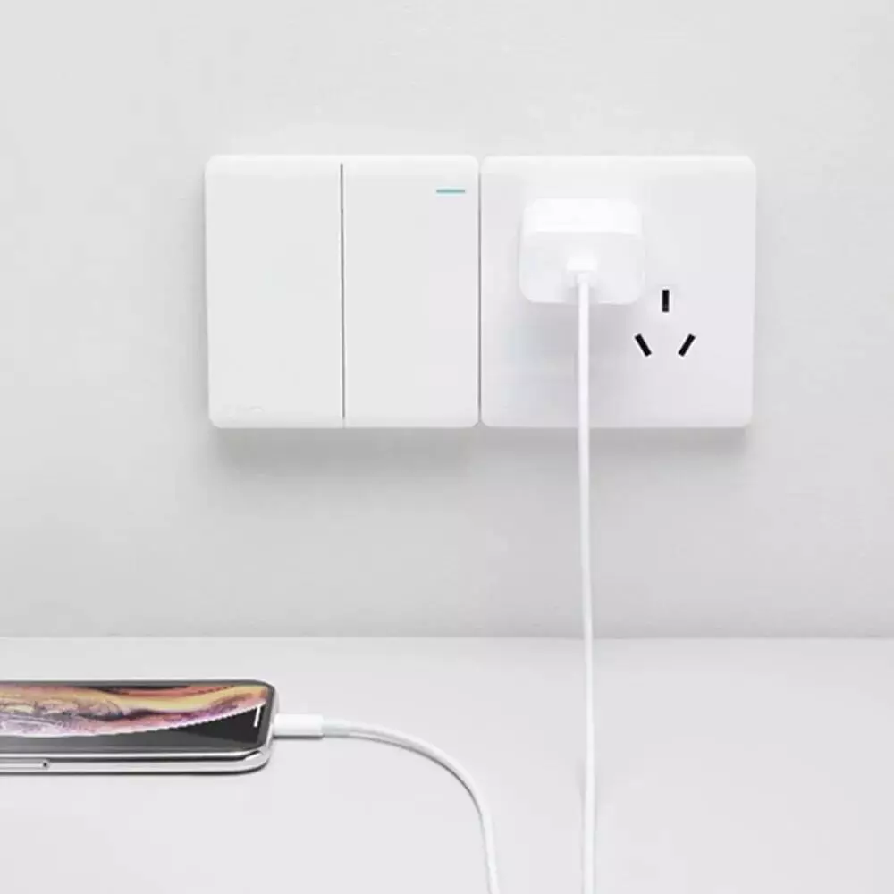 Кабель Xiaomi Type-C - Lightning 1m (CTL01ZMC) White (Белый) Кабель Xiaomi Type-C - Lightning 1m (CTL01ZMC) White (Белый)