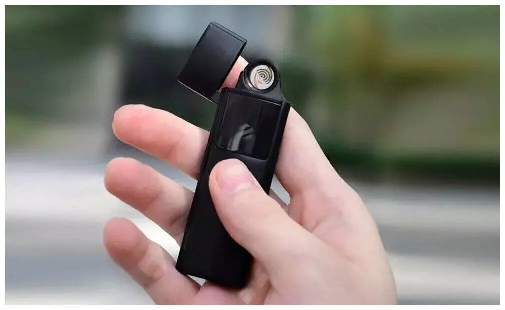 Зажигалка электронная Beebest Ultra-thin Charging Lighter L101 Black (Черный) Зажигалка электронная Beebest Ultra-thin Charging Lighter L101 Black (Черный)