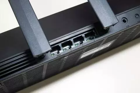 Wi-Fi роутер Xiaomi AIoT AX3600 Black (Черный) Wi-Fi роутер Xiaomi AIoT AX3600 Black (Черный)
