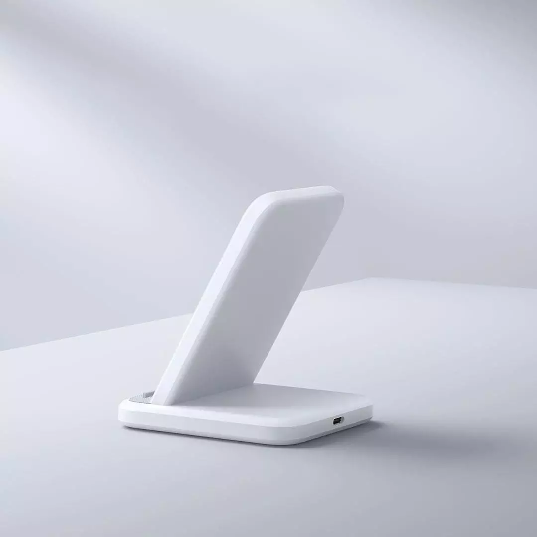 Беспроводное зарядное устройство Xiaomi Vertical Air-Cooled Wireless Charger 30W (MDY-17-EM) White (Белый) Беспроводное зарядное устройство Xiaomi Vertical Air-Cooled Wireless Charger 30W (MDY-17-EM) White (Белый)