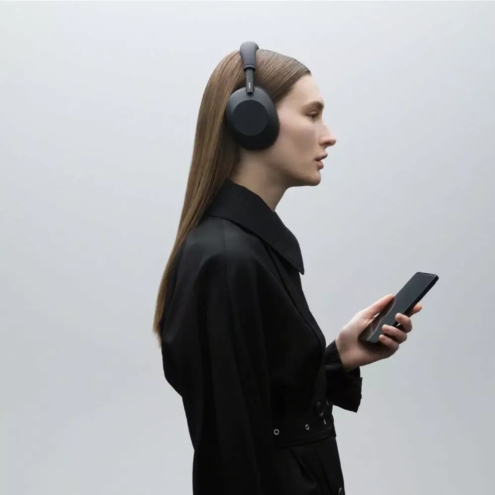 Беспроводные наушники с шумоподавлением Sony WH-1000XM6 Black (Черный) Беспроводные наушники с шумоподавлением Sony WH-1000XM6 Black (Черный)