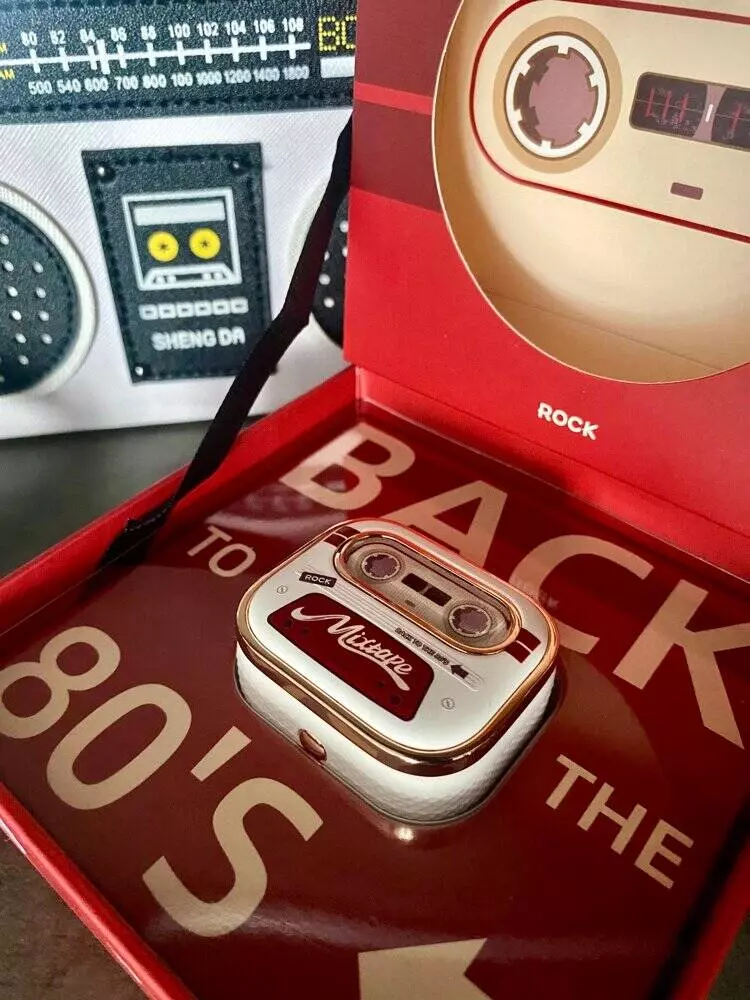 Беспроводные наушники Xiaomi Rock Retro Style TWS Earphone Retro Mix Tape Beige (Бежевый) Беспроводные наушники Xiaomi Rock Retro Style TWS Earphone Retro Mix Tape Beige (Бежевый)