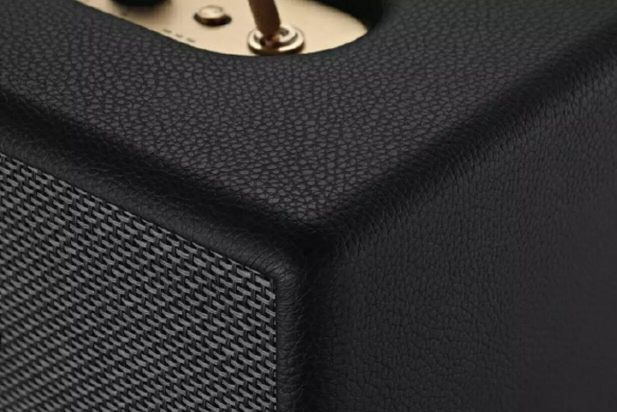 Колонка портативная Marshall Woburn 3 Black (Черный) Global Version Колонка портативная Marshall Woburn 3 Black (Черный) Global Version