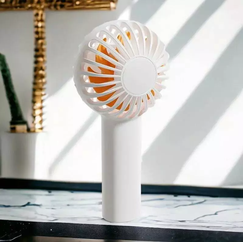 Настольный вентилятор Qualitell (ZSC230613) White (Белый) Настольный вентилятор Qualitell (ZSC230613) White (Белый)