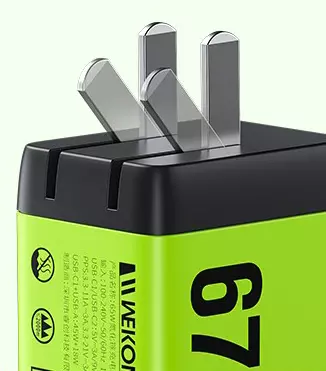 Зарядное устройство WEKOME WP-U157 GaN 67W 2 Type-c +1 Green (Зеленый) Зарядное устройство WEKOME WP-U157 GaN 67W 2 Type-c +1 Green (Зеленый)