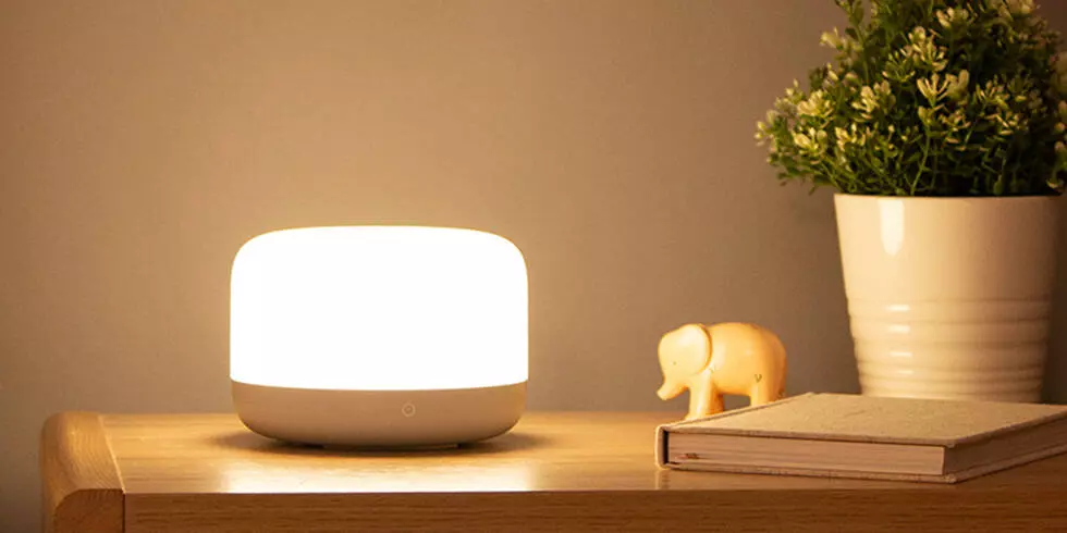 Ночник Yeelight LED Bedside Lamp D2 (YLCT01YL) White (Белый) Ночник Yeelight LED Bedside Lamp D2 (YLCT01YL) White (Белый)