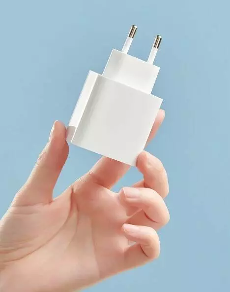 Сетевое зарядное устройство Xiaomi 33W Wall Charger 1A1C (USB-A + USB-C) White (Белый) Сетевое зарядное устройство Xiaomi 33W Wall Charger 1A1C (USB-A + USB-C) White (Белый)