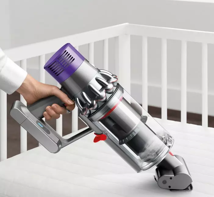 Пылесос Dyson V10 Cyclone Absolute (SV27) Пылесос Dyson V10 Cyclone Absolute (SV27)
