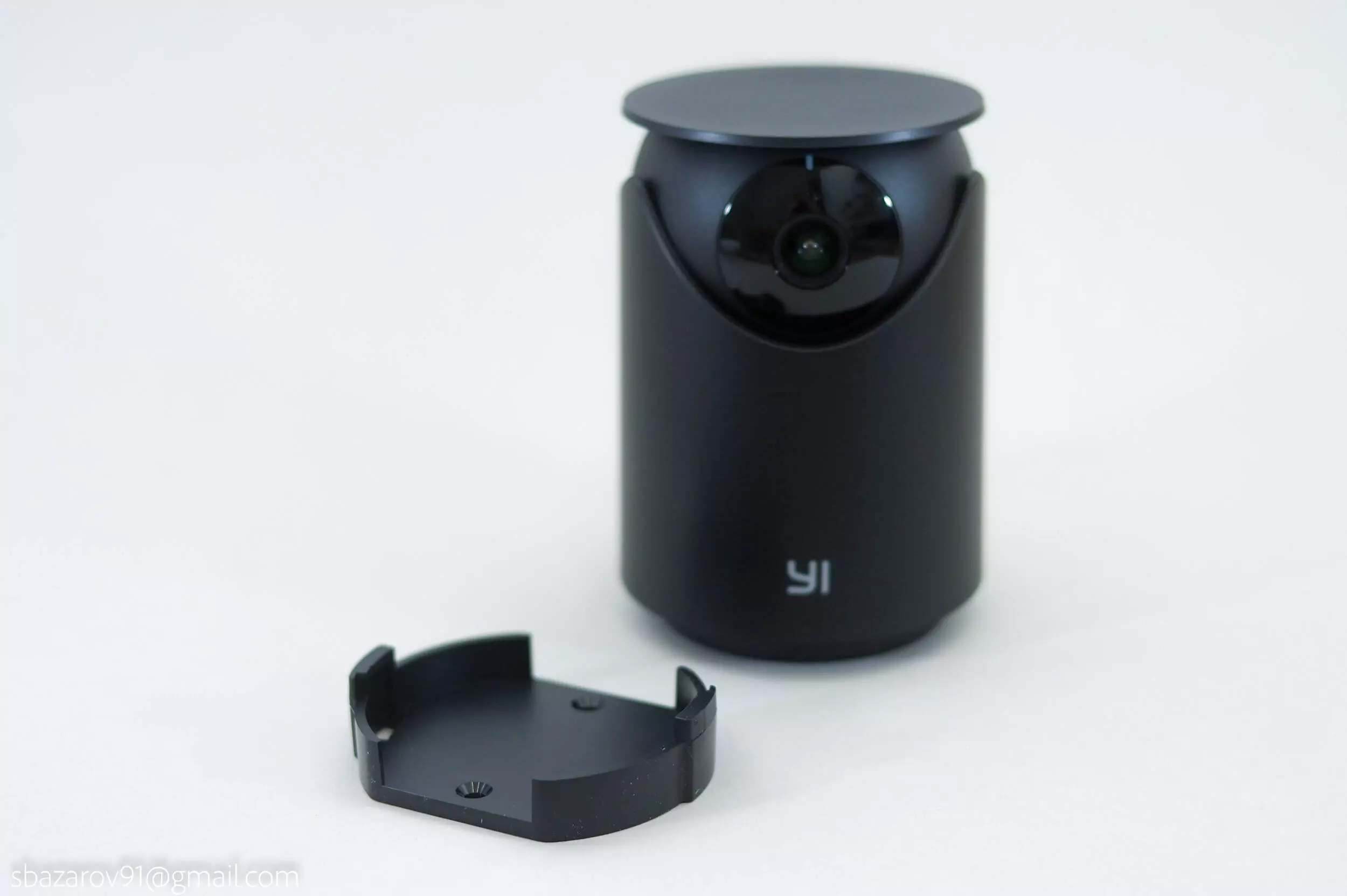 IP камера Xiaomi Yi Dome U Pro 2K HD Camera (H60GA) Black (Черный) IP камера Xiaomi Yi Dome U Pro 2K HD Camera (H60GA) Black (Черный)