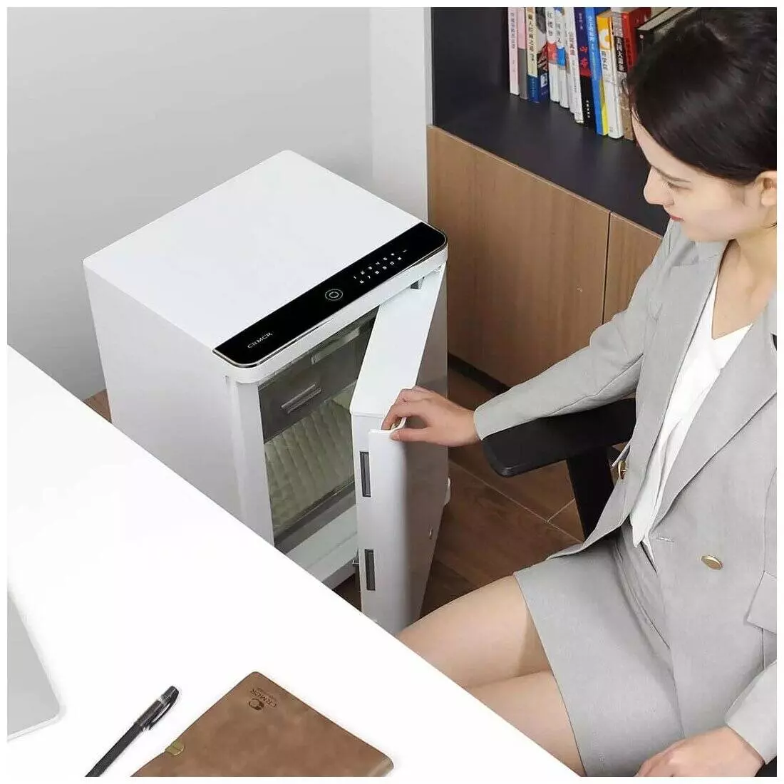 Сейф электронный с датчиком отпечатков CRMCR Smart Safe Deposit Box Two Door (BGX-X1-55KN) White (Белый) Сейф электронный с датчиком отпечатков CRMCR Smart Safe Deposit Box Two Door (BGX-X1-55KN) White (Белый)