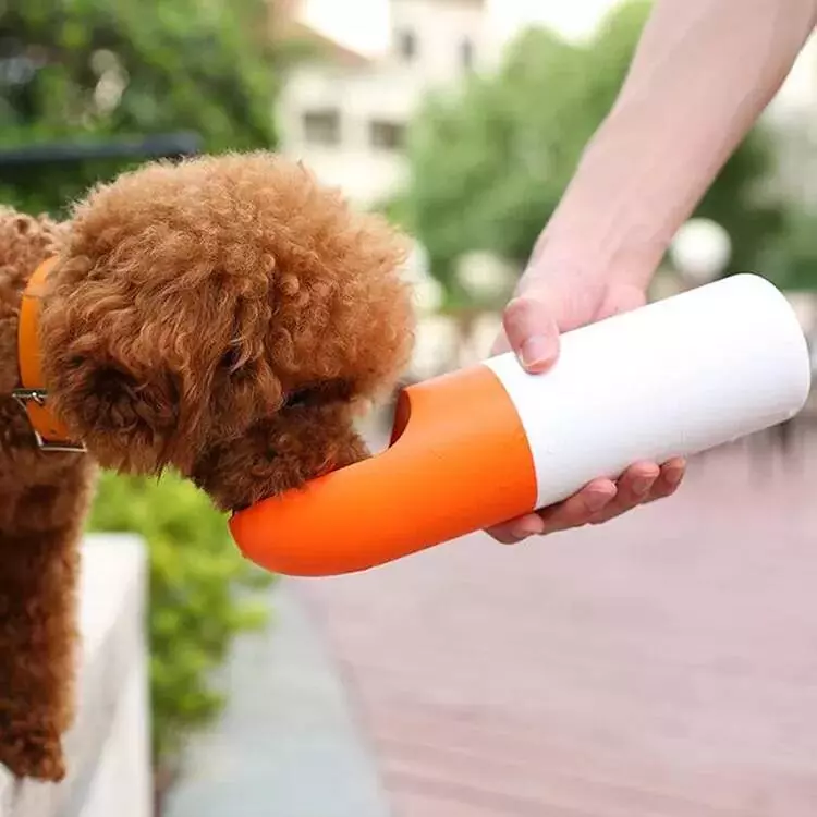 Поилка дорожная для животных Moestar Rocket Portable Pet Cup 430 мл (MS0010001) Orange (Оранжевый) CN Поилка дорожная для животных Moestar Rocket Portable Pet Cup 430 мл (MS0010001) Orange (Оранжевый) CN