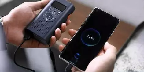 Многокофункциональный аккумулятор Xiaomi Nextool 6 в 1 Emergency Device 45000 mAh (NE20092) (радио, фонарь) Black (Черный) Многокофункциональный аккумулятор Xiaomi Nextool 6 в 1 Emergency Device 45000 mAh (NE20092) (радио, фонарь) Black (Черный)